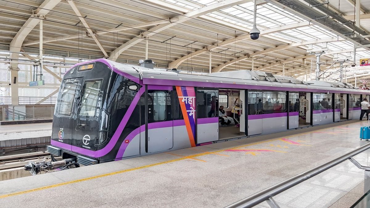 First Train for Pune IT City Metro Arrives as Hinjewadi-Shivajinagar Line Advances