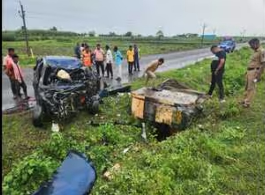 Devastating Accident on Pune-Solapur Highway Claims Five Lives