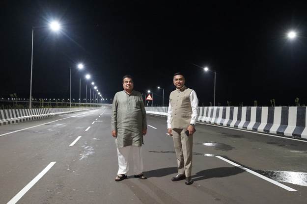 Nitin Gadkari dedicates to the nation 6-Lane access-controlled 7 km road project costing Rs 1183 crore from Manohar International Airport to Dhargal on NH-166S in Goa