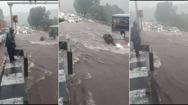 Heavy Rains Cause Severe Waterlogging on Mumbai-Pune Expressway