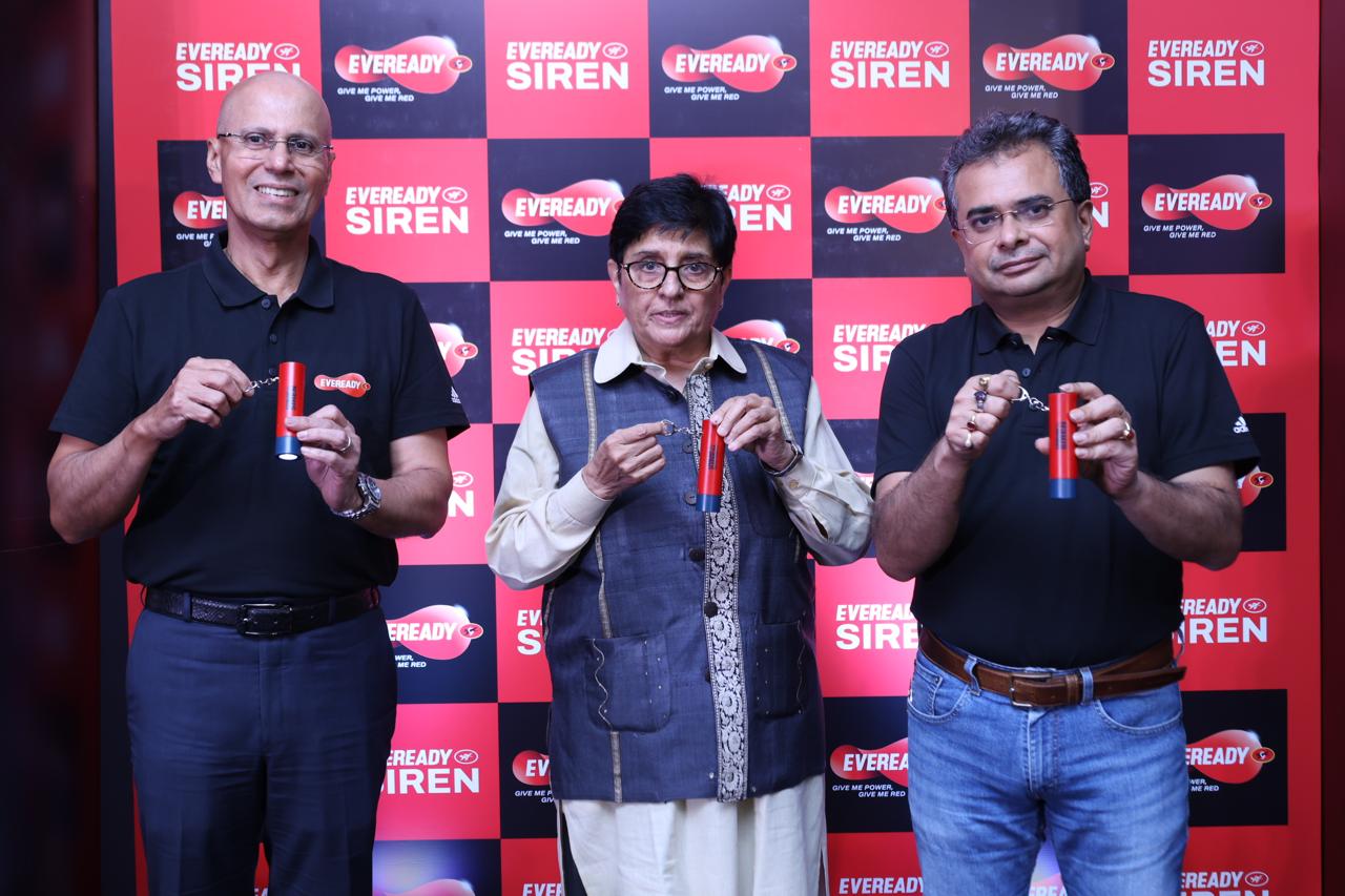 Kiran Bedi unveils Eveready’s Siren Torch with Safety Alarm; an innovation empowering women’s safety