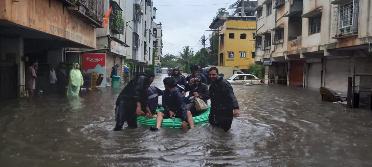 Father-son duo saved from flood in Charholi