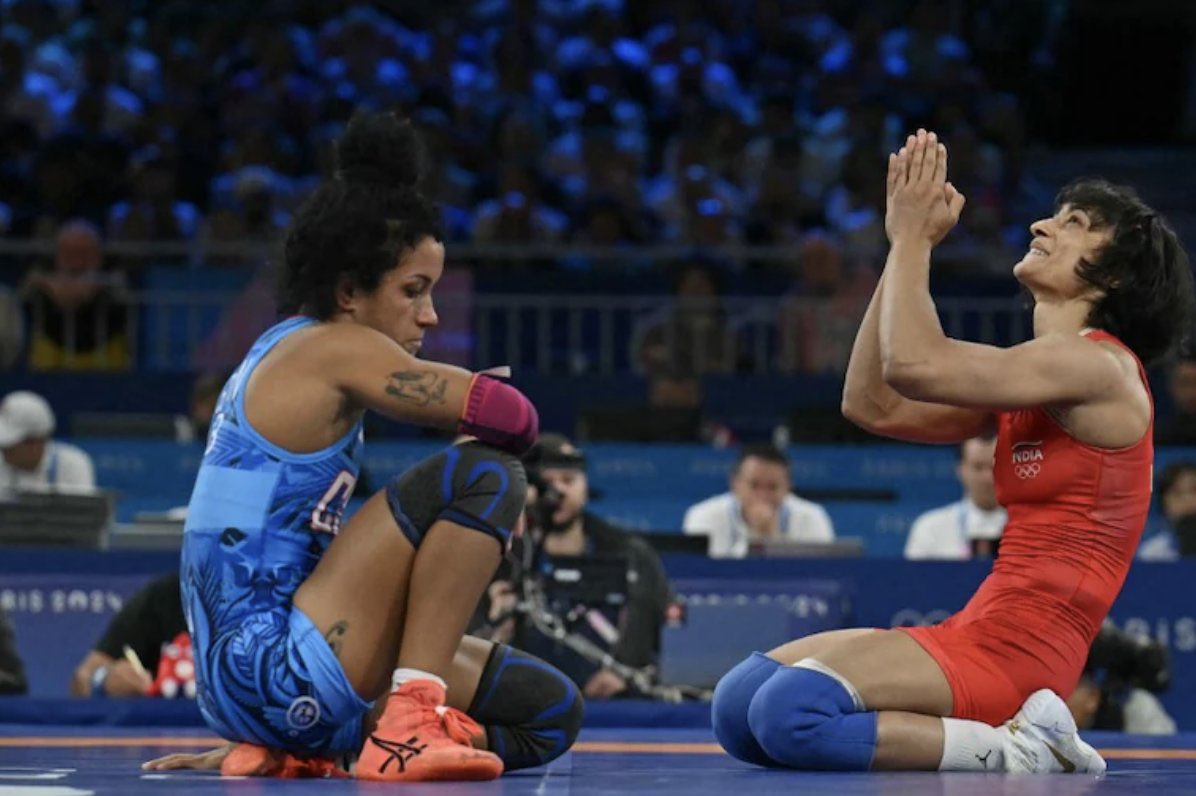 Vinesh Phogat disqualified from Women's 50 Kg Wrestling final, as she was found 100 grams overweight 