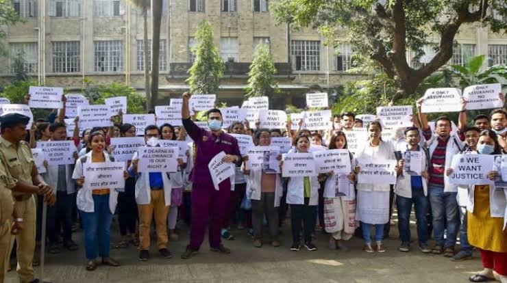 BJ Medical College Doctors Go on Strike in Solidarity with the Kolkata Incident; Demand Better Security Measures