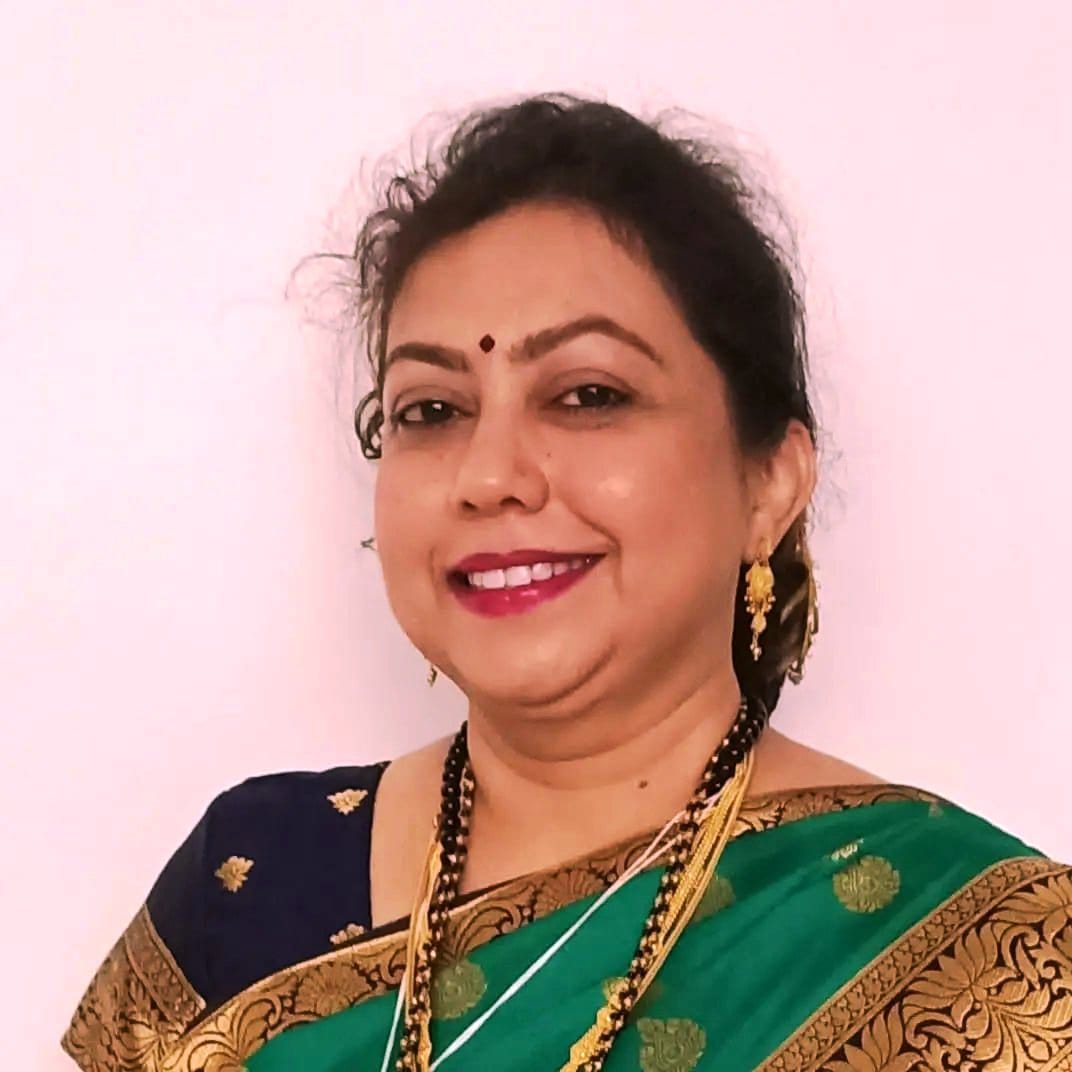 Gauri Kenjale Honored with the Ideal Astrology Teacher Award