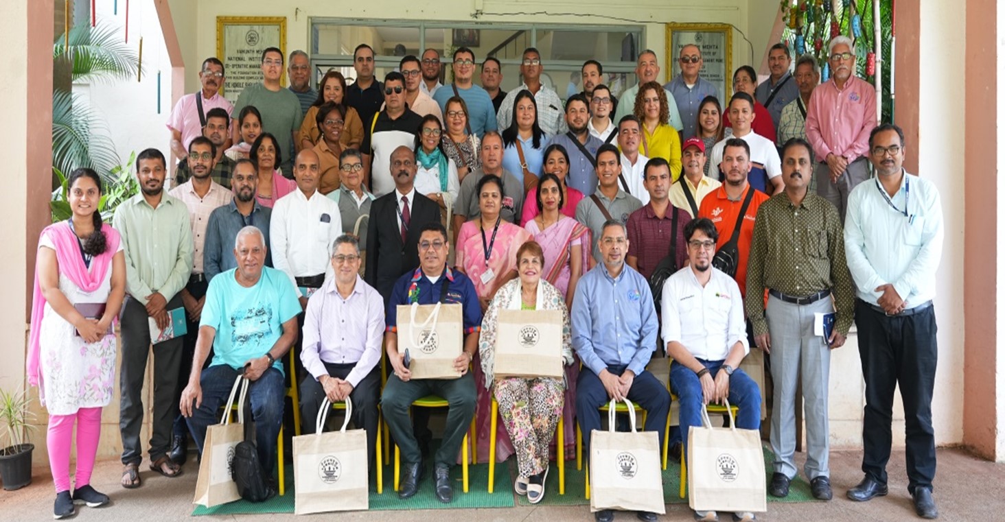 Delegates from the Savings and Credit Cooperative Movement of Honduras visits VAMNICOM, Pune