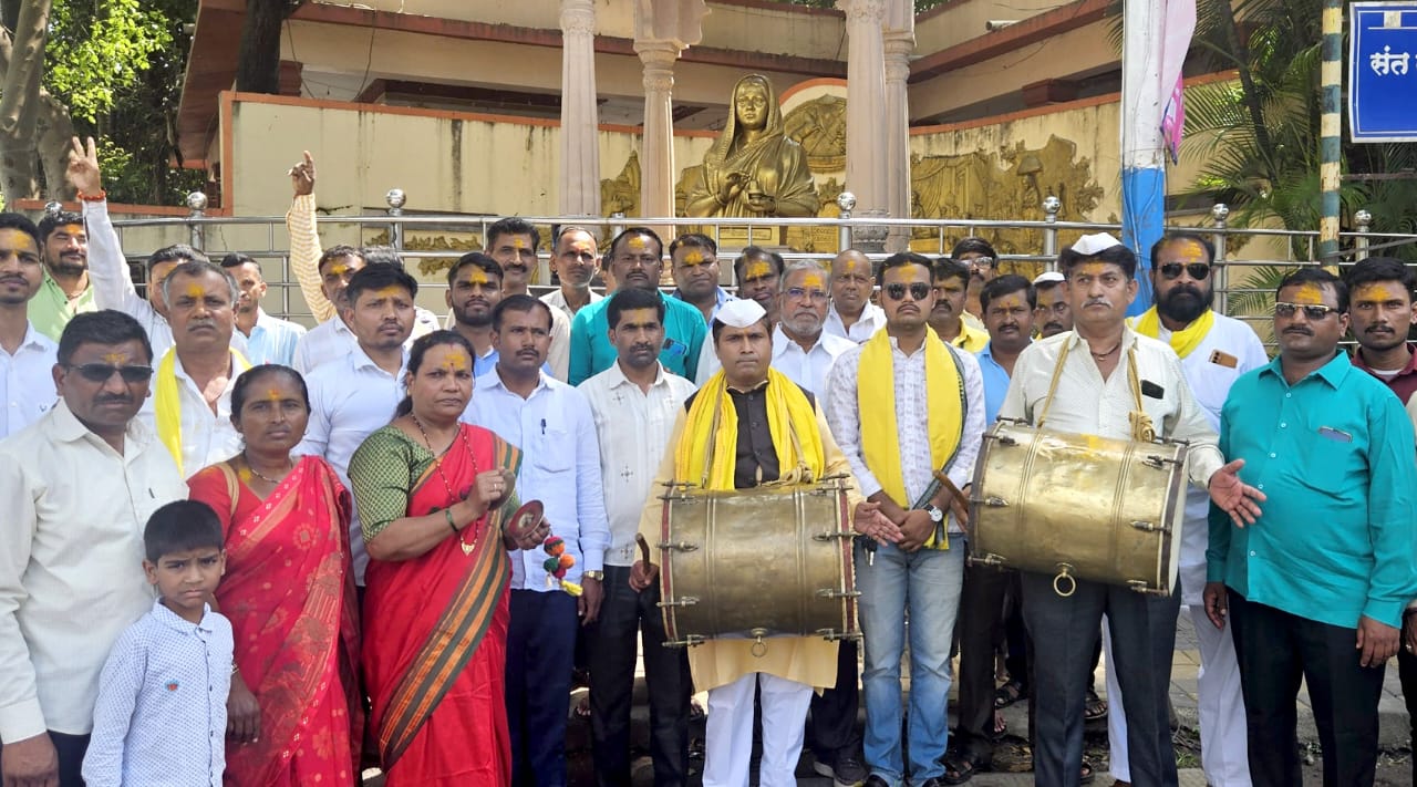 The Sakal Dhangar Samaj organizes a dhol-sounding protest to demand the issuance of a Government Resolution (GR) for the implementation of Scheduled Tribe (ST) reservation