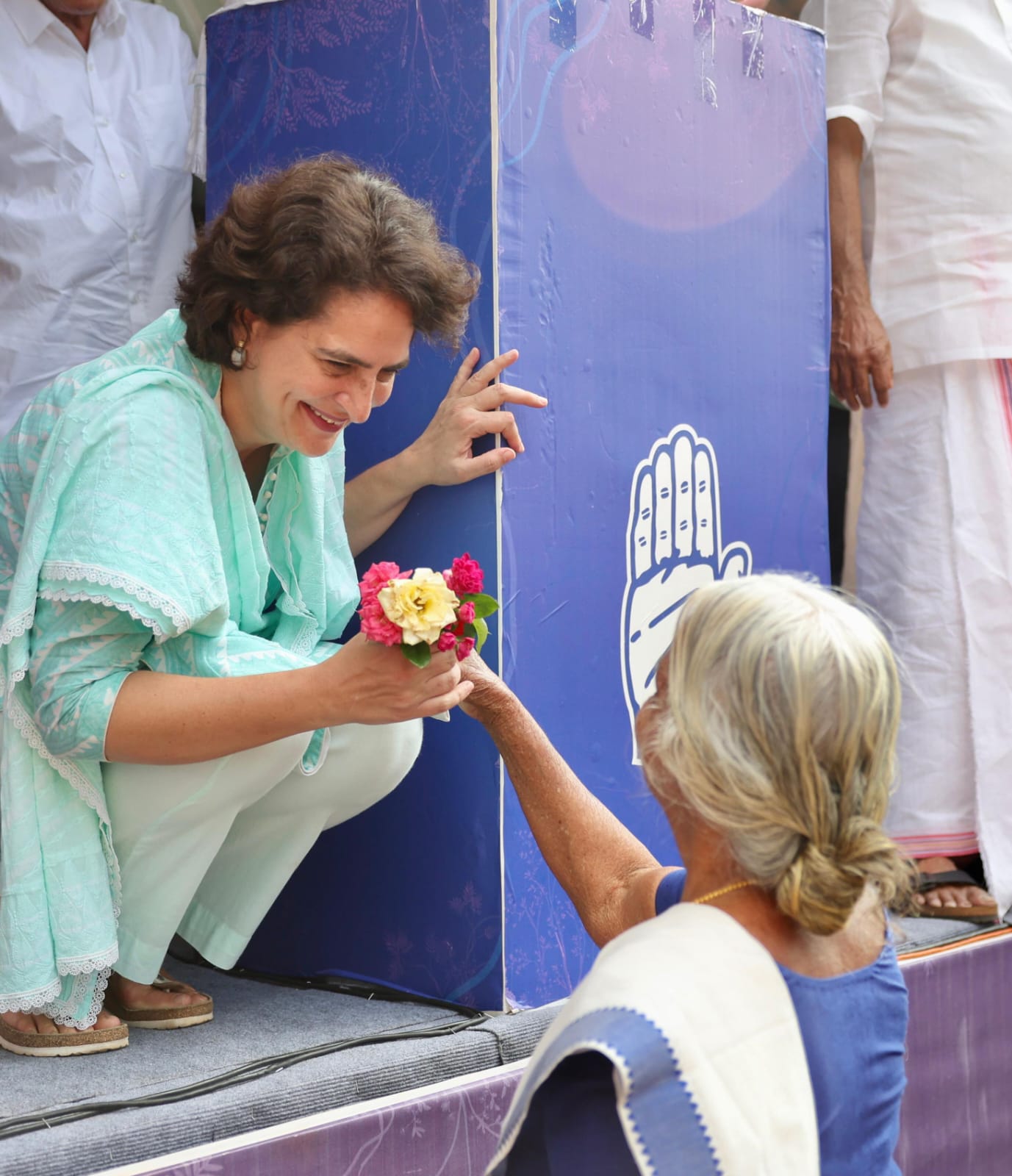 Will Priyanka break Rahul's record in Wayanand ? Voters debate